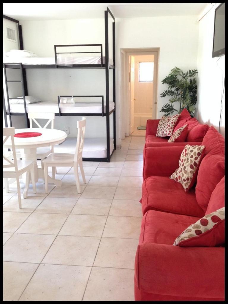 BIKINI HOSTEL, CAFE & BEER GARDEN (ADULTS ONLY) ALBERGUE MIAMI BEACH